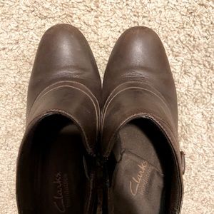 Clark’s comfort pumps